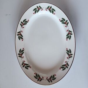 Chritmas Festive Holly Oval Serving Platter, Fine China Japan.